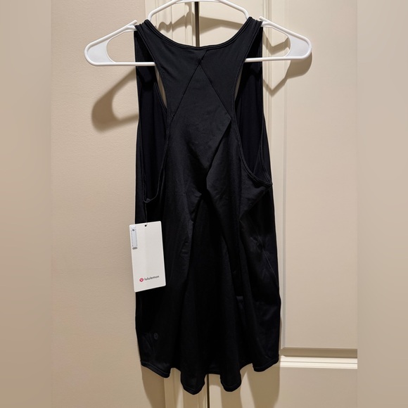 Lululemon Essential Tank size 8 NWT - Picture 4 of 4